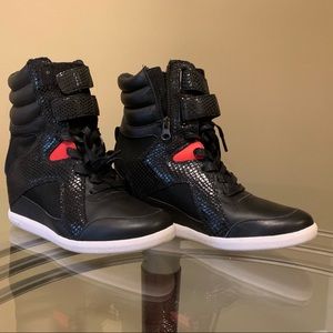 Reebok platform sneakers